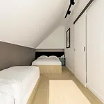 2 Bedroom Cozy In Jezierzany