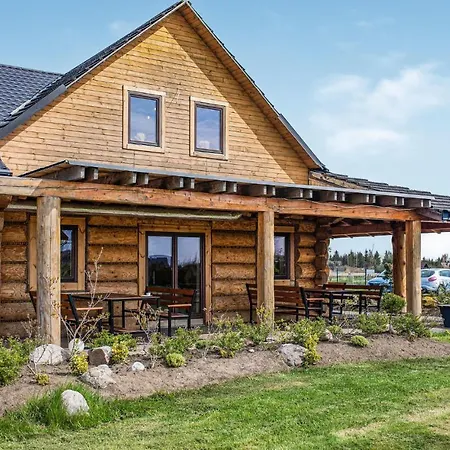 2 Bedroom Cozy In