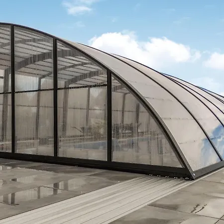 2 Bedroom In * Jezierzany